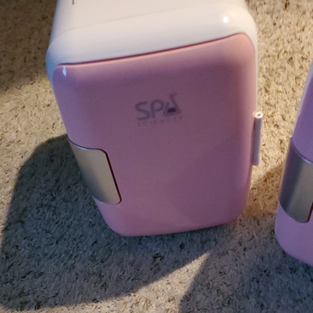 to keep makeup fresh